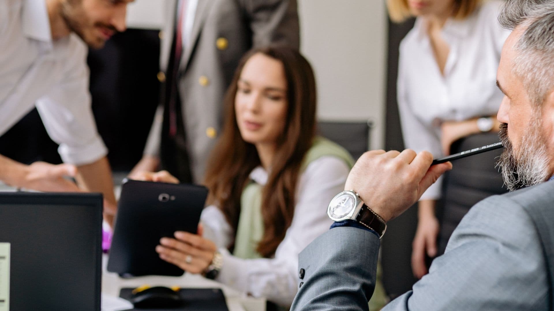 Salary Benchmarking UAE Case Study: Strengthening Compensation for an Insurance Company